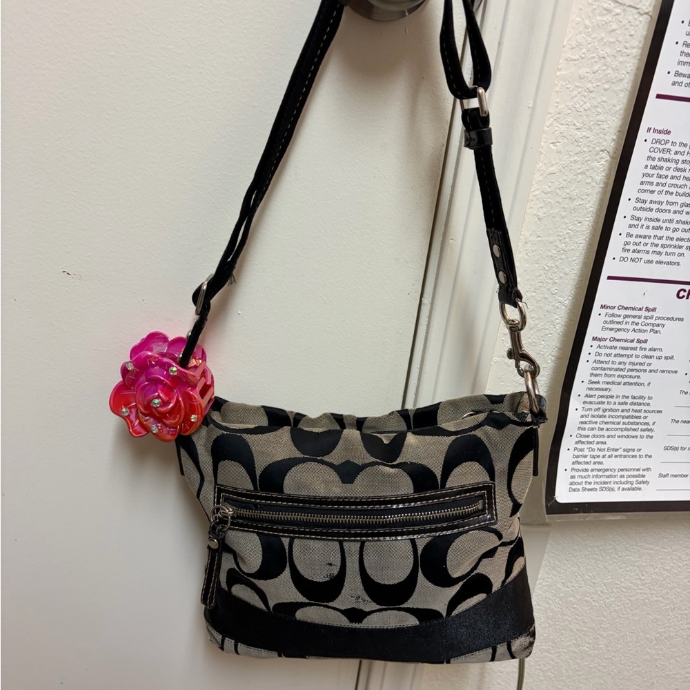 Gorgeous Vintage Y2k Coach Signature C s Slouchy Crossbody/ Shoulder bag tote - Picture 5 of 13